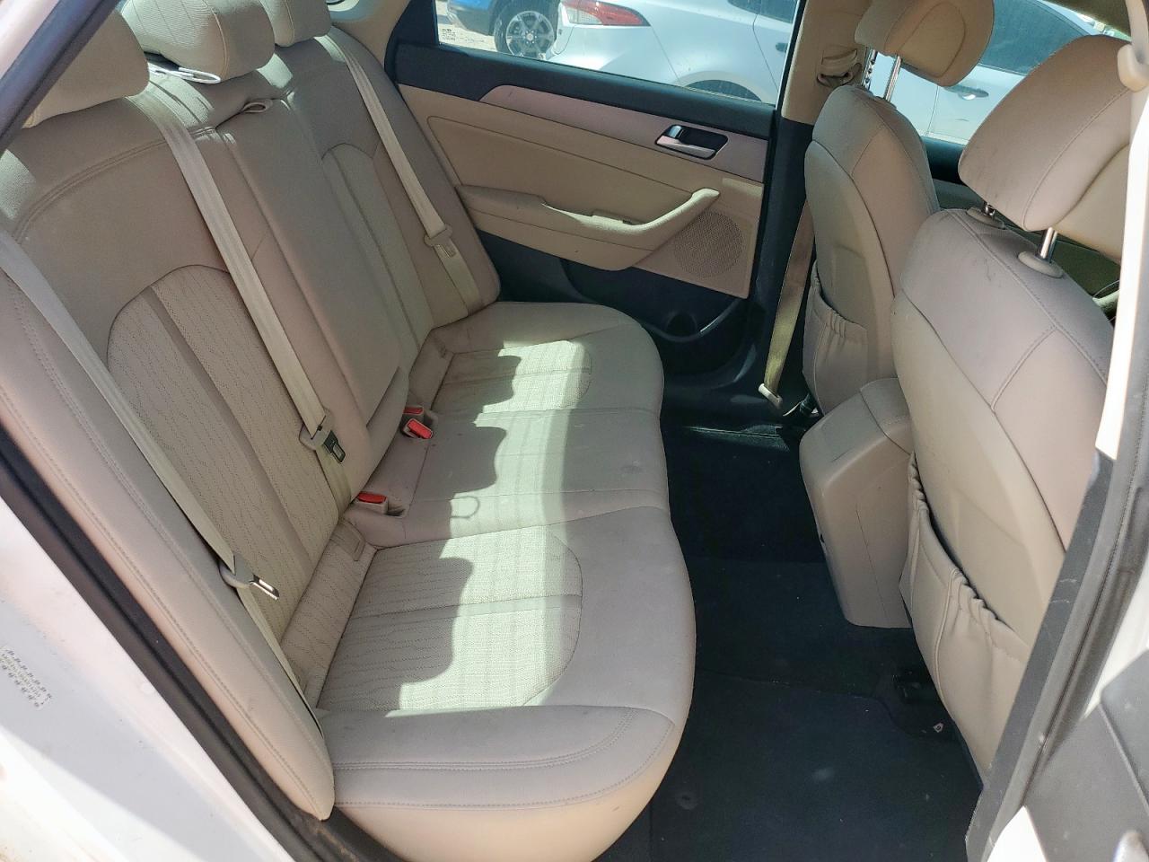 2016 Hyundai Sonata Hybrid VIN: KMHE24L10GA016209 Lot: 65268085