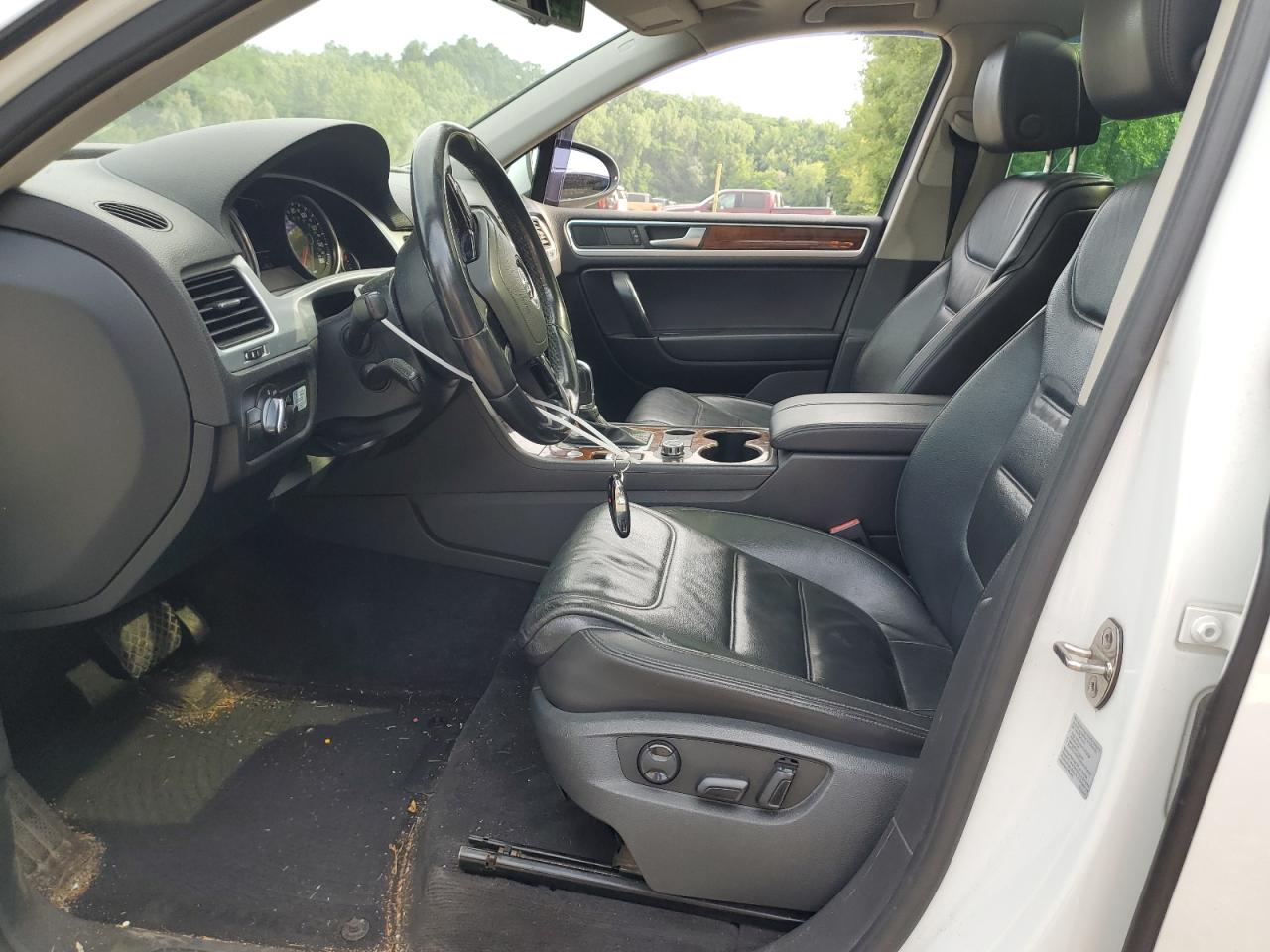2014 Volkswagen Touareg V6 Tdi VIN: WVGEP9BP7ED013274 Lot: 64369745