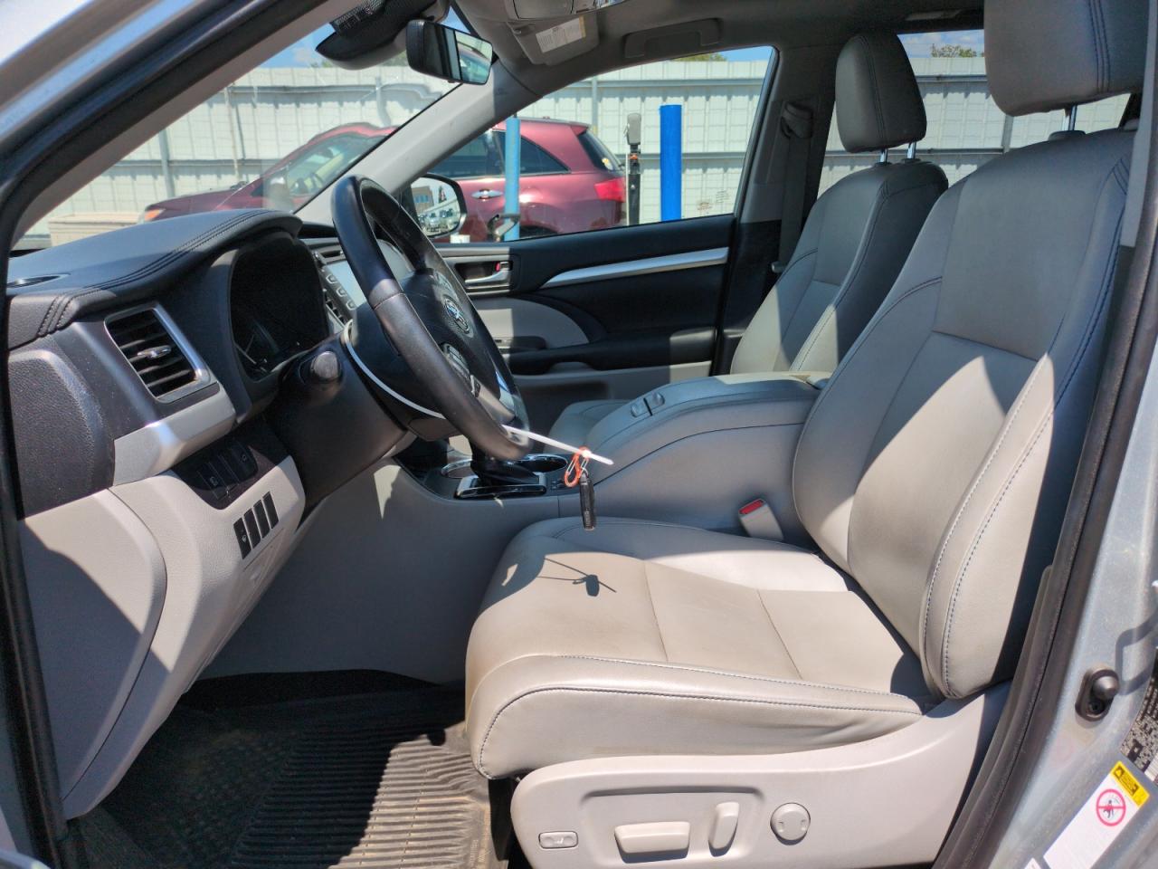 2019 Toyota Highlander Hybrid VIN: 5TDJGRFH1KS062024 Lot: 64450945