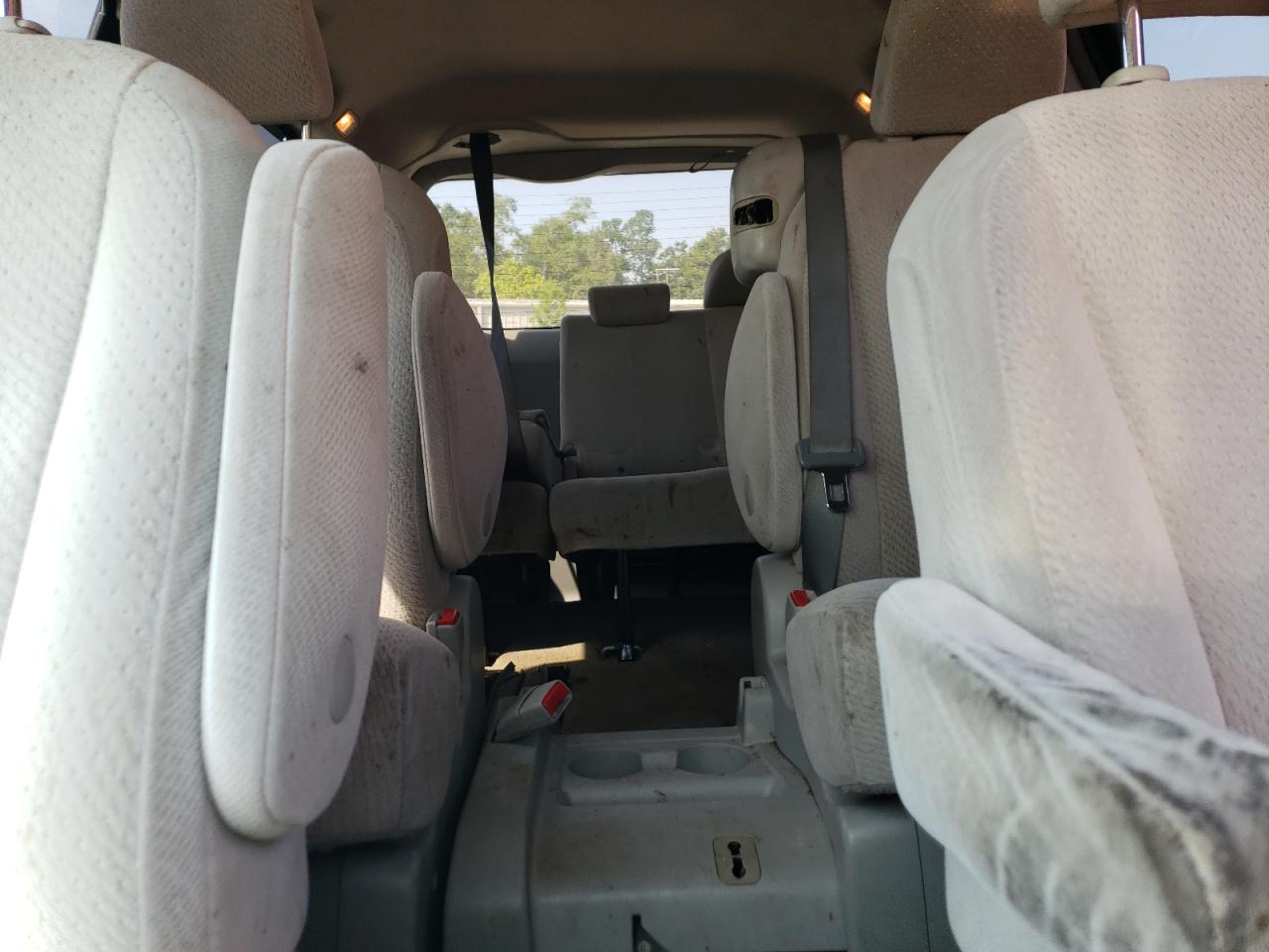2012 Toyota Sienna Le VIN: 5TDKK3DC7CS234131 Lot: 65831615