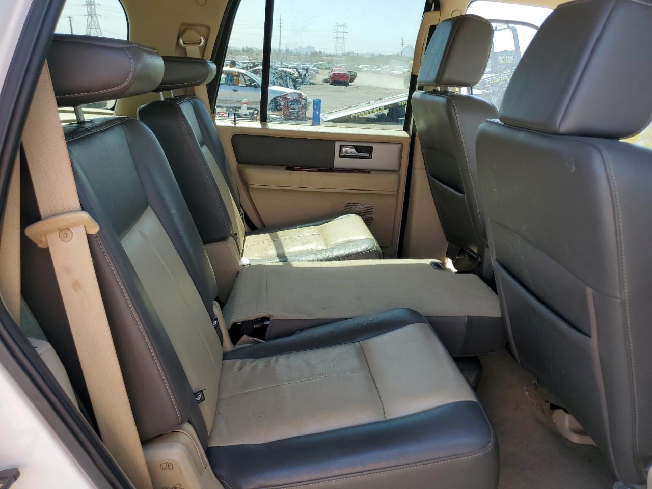 2007 Ford Expedition Eddie Bauer VIN: 1FMFU17557LA55621 Lot: 60856985