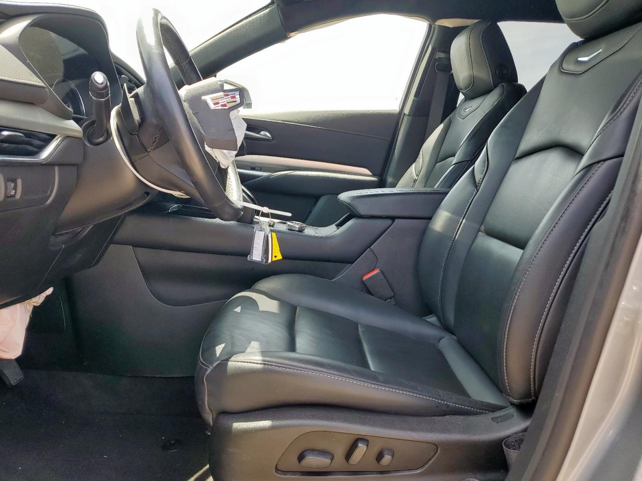 2023 Cadillac Xt4 Premium Luxury VIN: 1GYFZDR44PF197009 Lot: 65258425