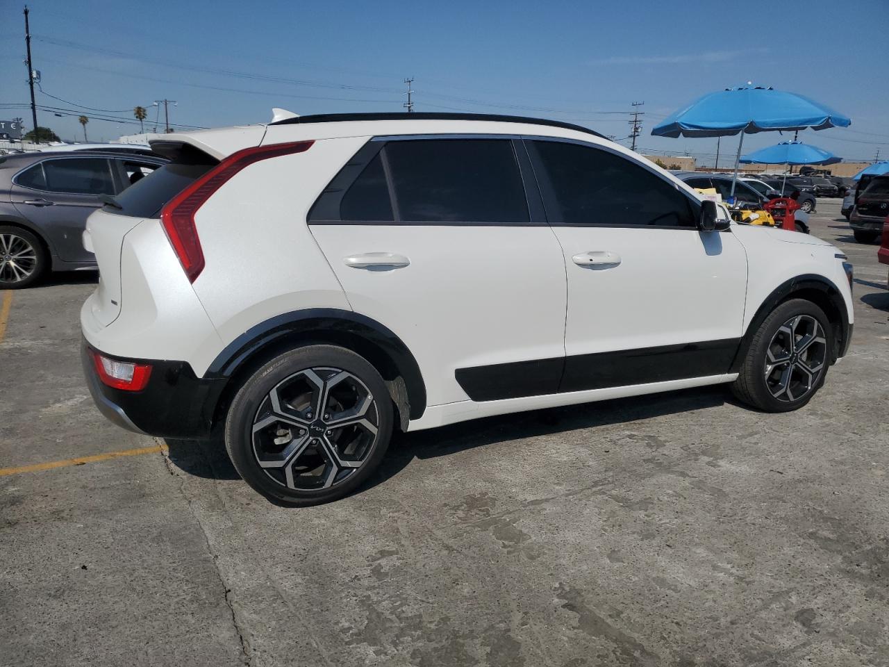 2023 Kia Niro Ex VIN: KNDCR3LE2P5052609 Lot: 65577595