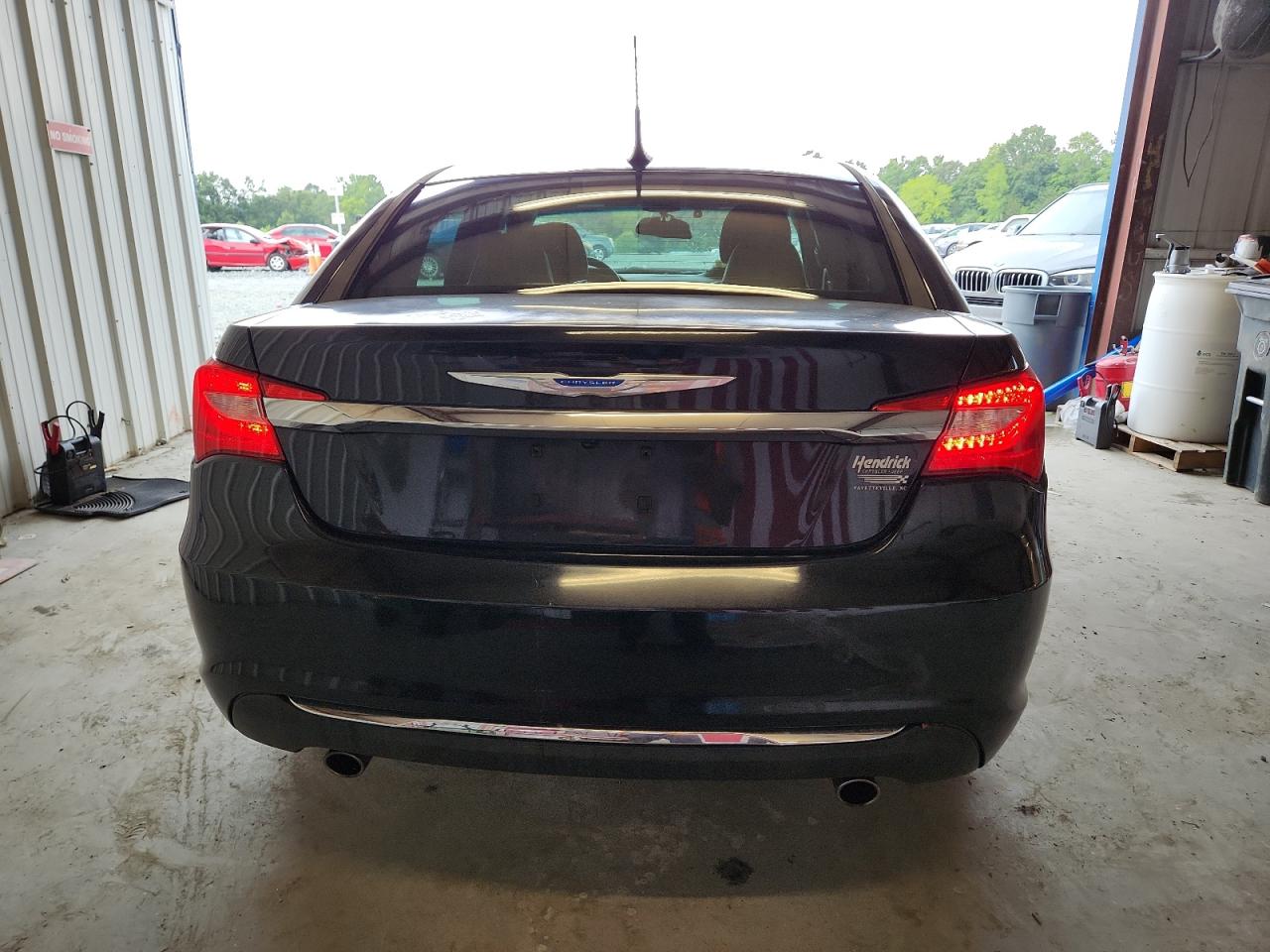 2011 Chrysler 200 Limited VIN: 1C3BC2FG3BN500177 Lot: 64793375