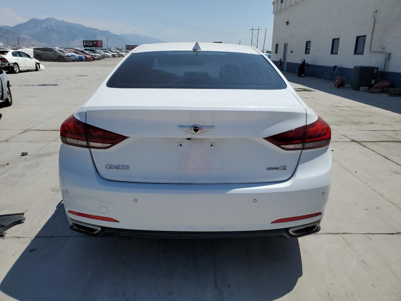 2015 Hyundai Genesis 3.8L VIN: KMHGN4JE4FU041383 Lot: 65565075