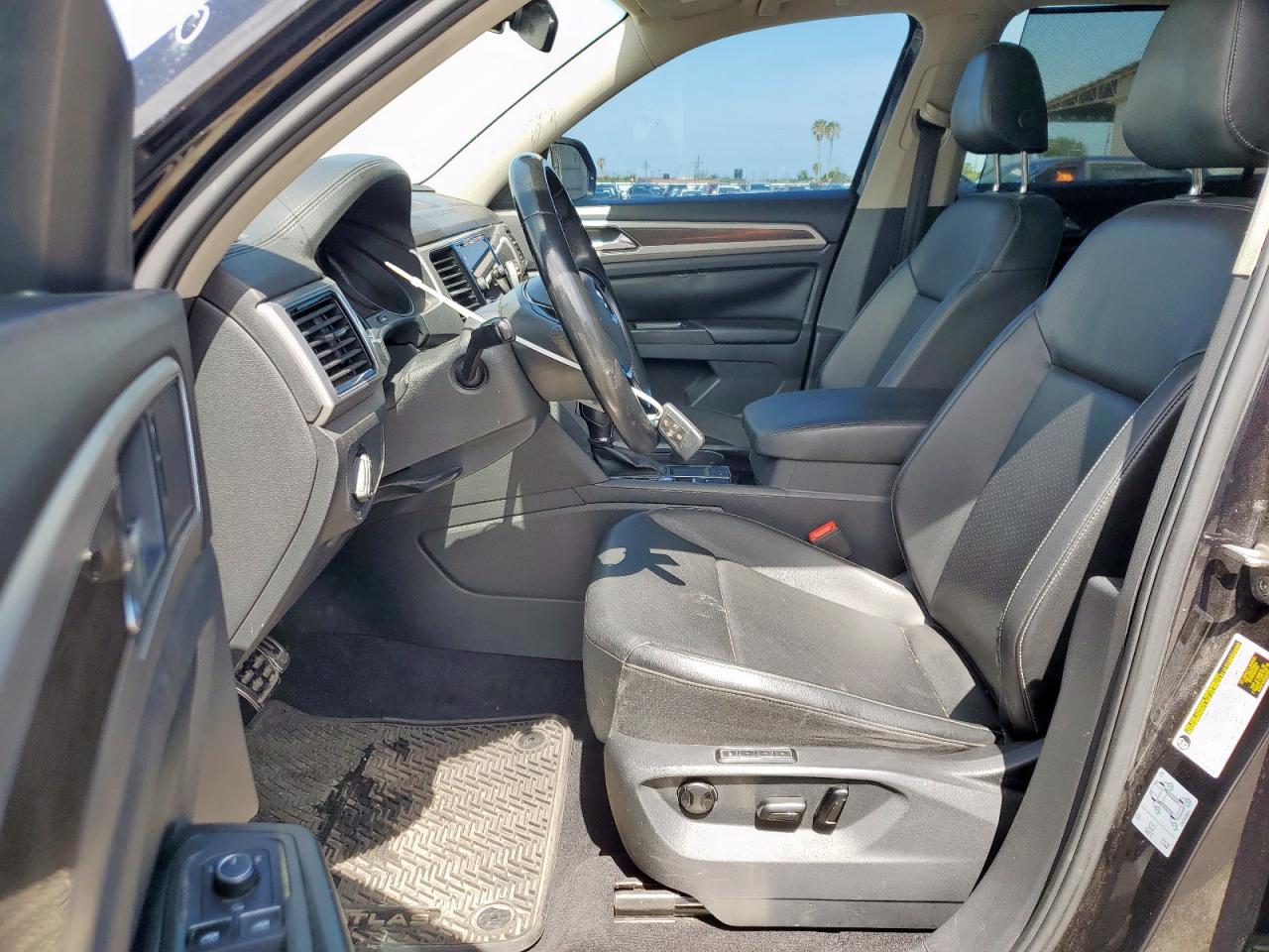 2018 Volkswagen Atlas Sel VIN: 1V2SR2CA8JC575962 Lot: 64442785
