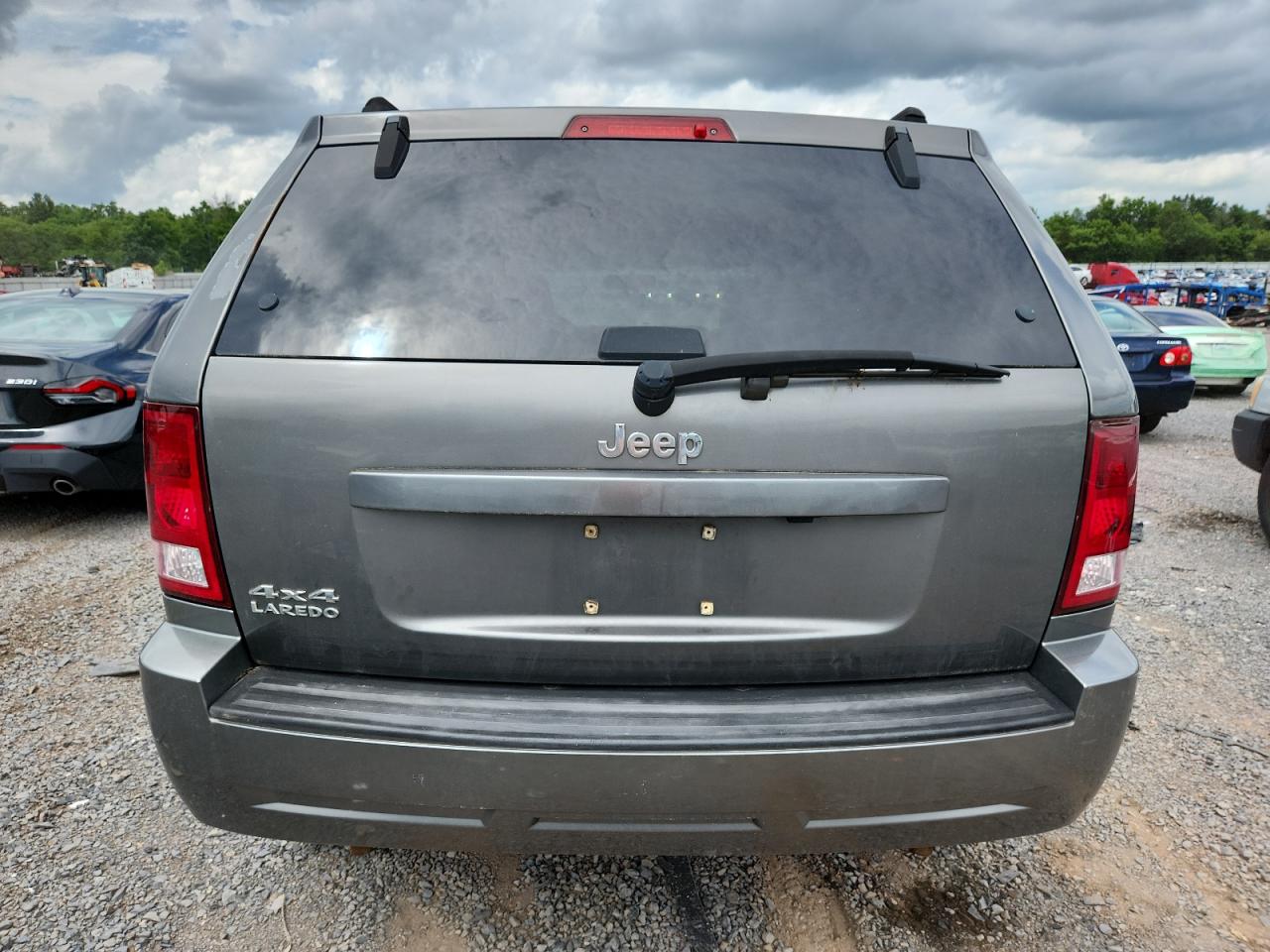 2007 Jeep Grand Cherokee Laredo VIN: 1J8HR48N17C565889 Lot: 63140765