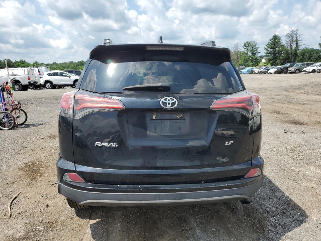 2017 Toyota Rav4 Le VIN: 2T3ZFREV4HW345019 Lot: 63759415