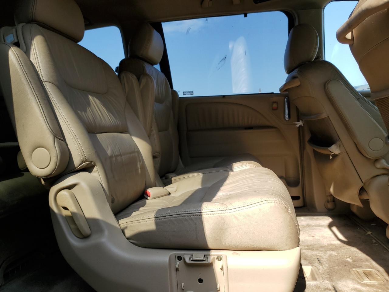 2005 Honda Odyssey Touring VIN: 5FNRL38845B011571 Lot: 65430245