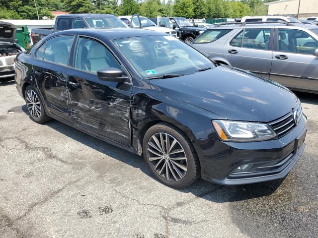 Sedans VOLKSWAGEN JETTA 2016 Czarny