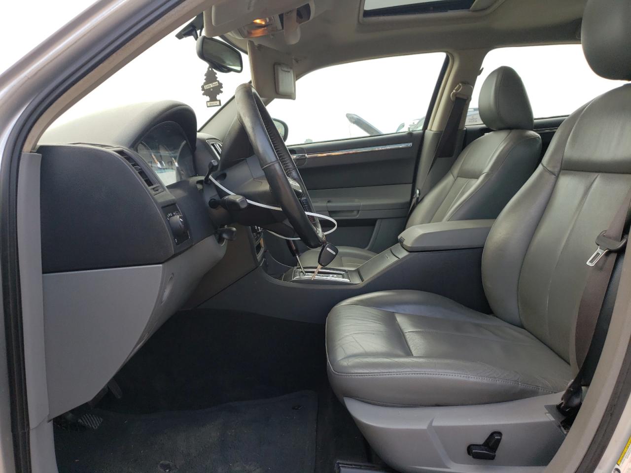 2005 Chrysler 300 Touring VIN: 2C3JA53G65H534294 Lot: 64620725