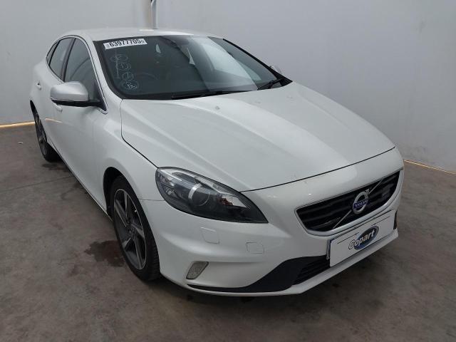 2016 VOLVO V40 R-DESI