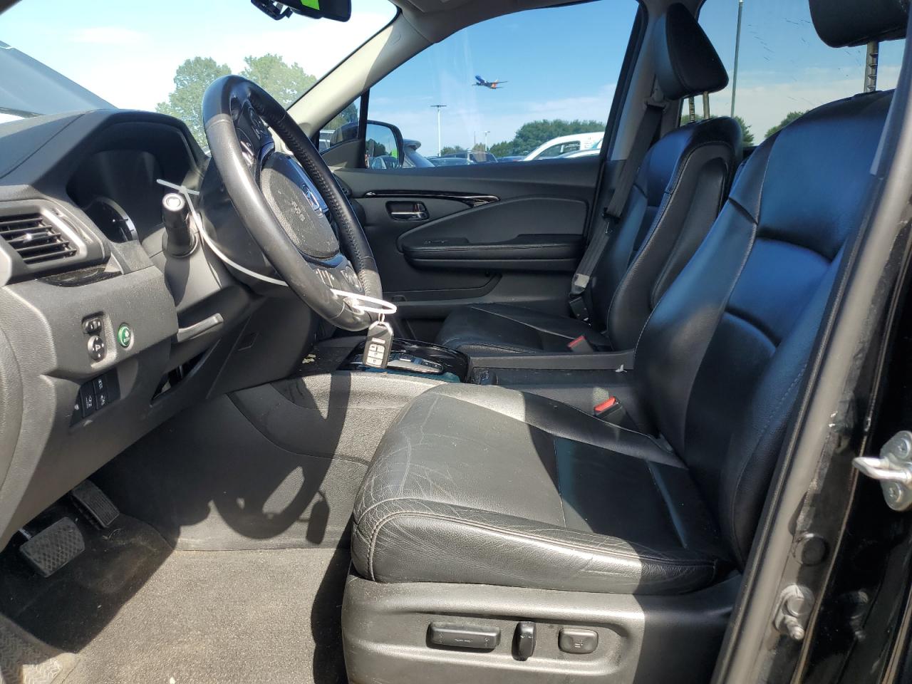 2017 Honda Pilot Touring VIN: 5FNYF6H97HB086590 Lot: 64651095
