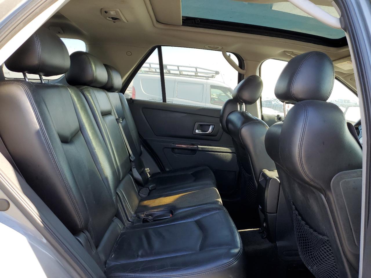 2005 Cadillac Srx VIN: 1GYEE637X50140660 Lot: 62961395