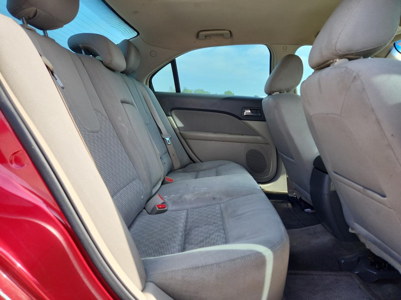 2011 Ford Fusion Se VIN: 3FAHP0HA2BR196477 Lot: 63853585