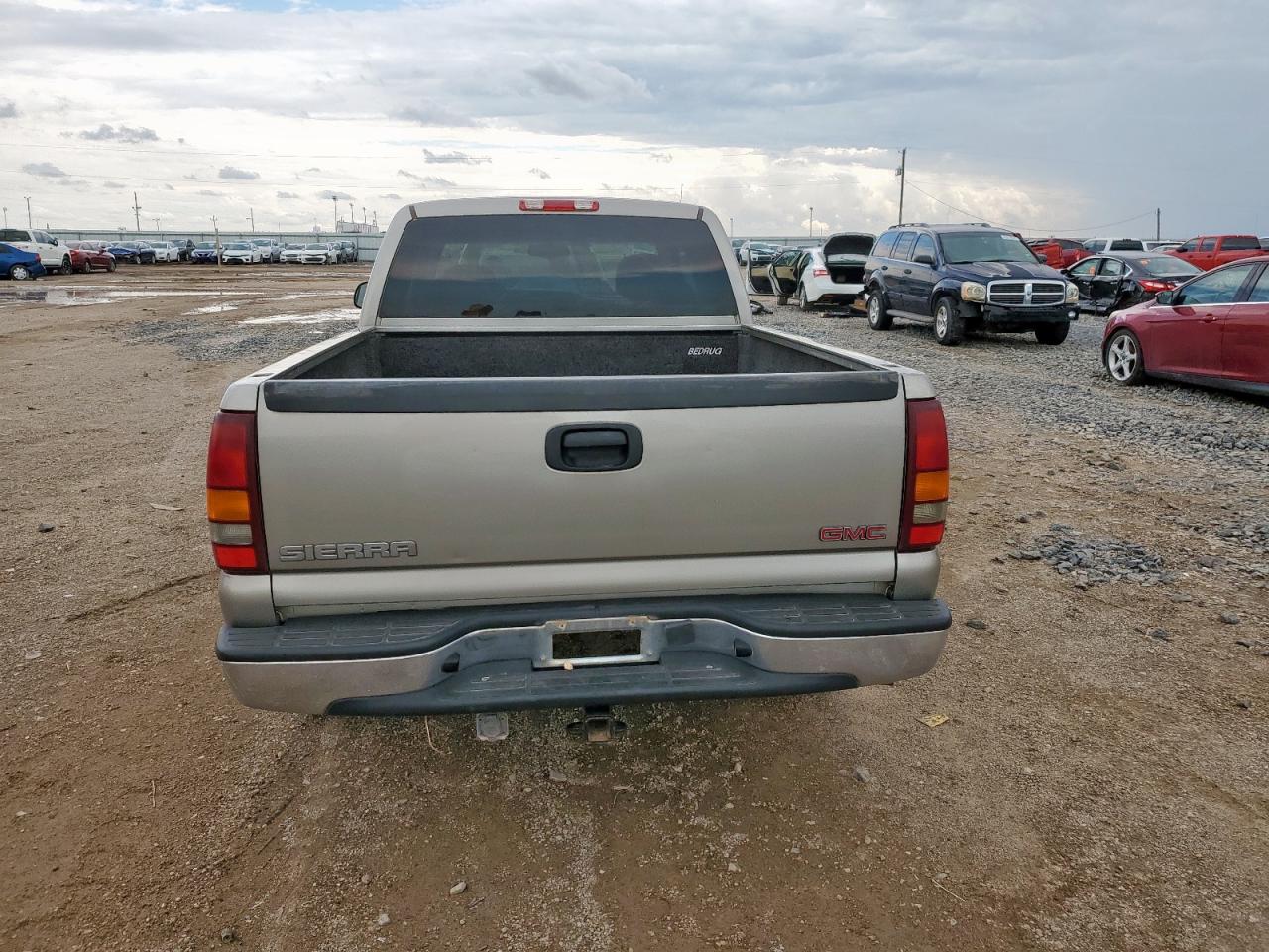 2002 GMC New Sierra C1500 VIN: 1GTEC19V32Z240286 Lot: 62585335
