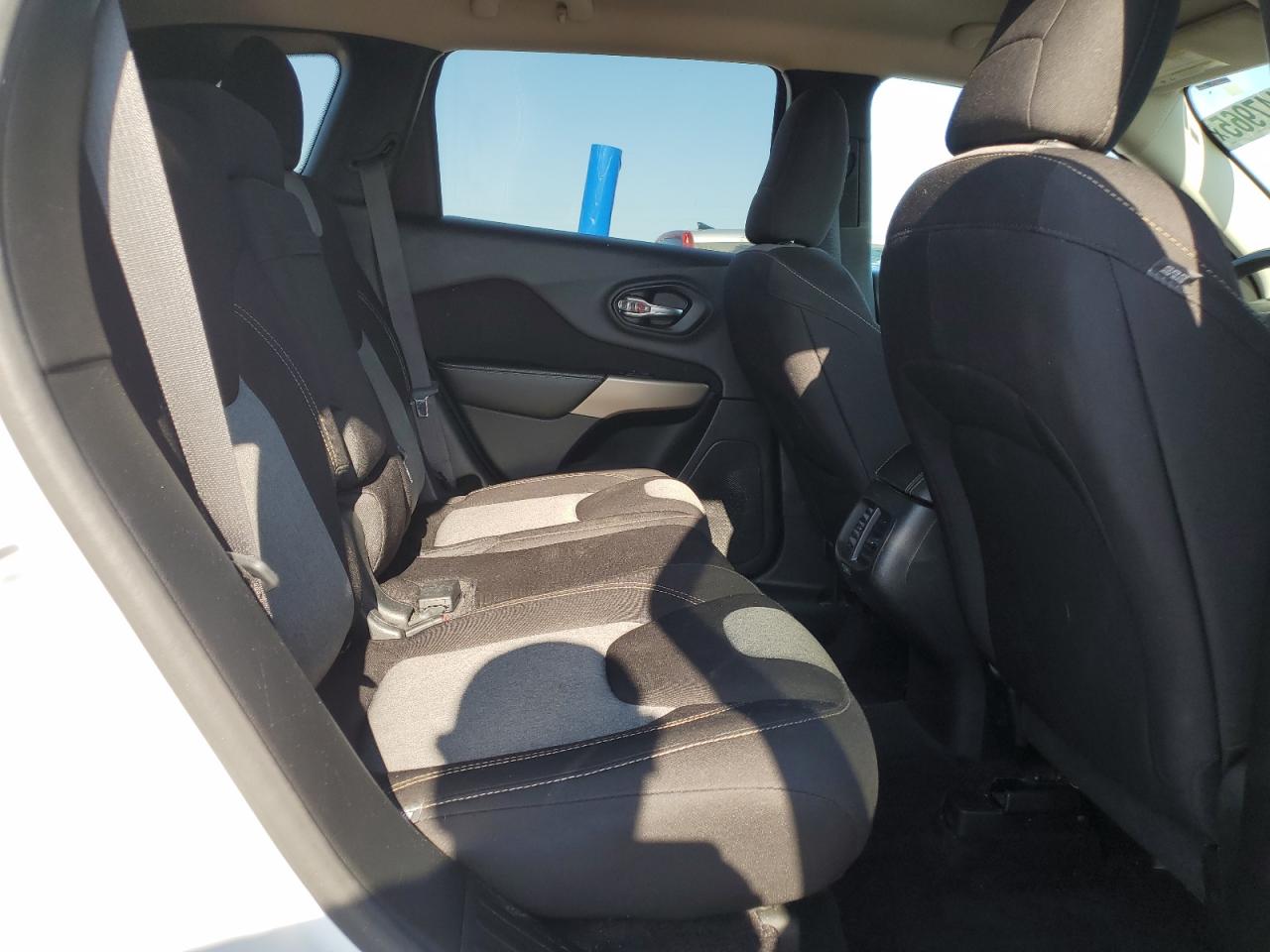 2017 Jeep Cherokee Sport VIN: 1C4PJLAS2HW654794 Lot: 63447965