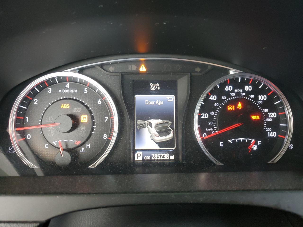 4t1bf1fk0gu200378 4T1BF1FK0GU200378 2016 Toyota Camry Le