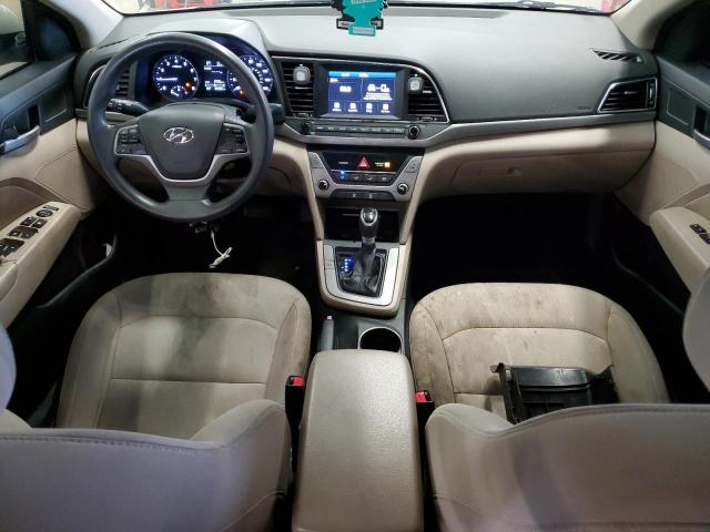 Sedans HYUNDAI ELANTRA 2017 Srebrny