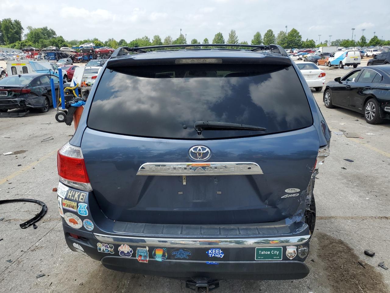 2013 Toyota Highlander Base VIN: 5TDBK3EH9DS271323 Lot: 64810825