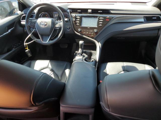  TOYOTA CAMRY 2020 Czerwony