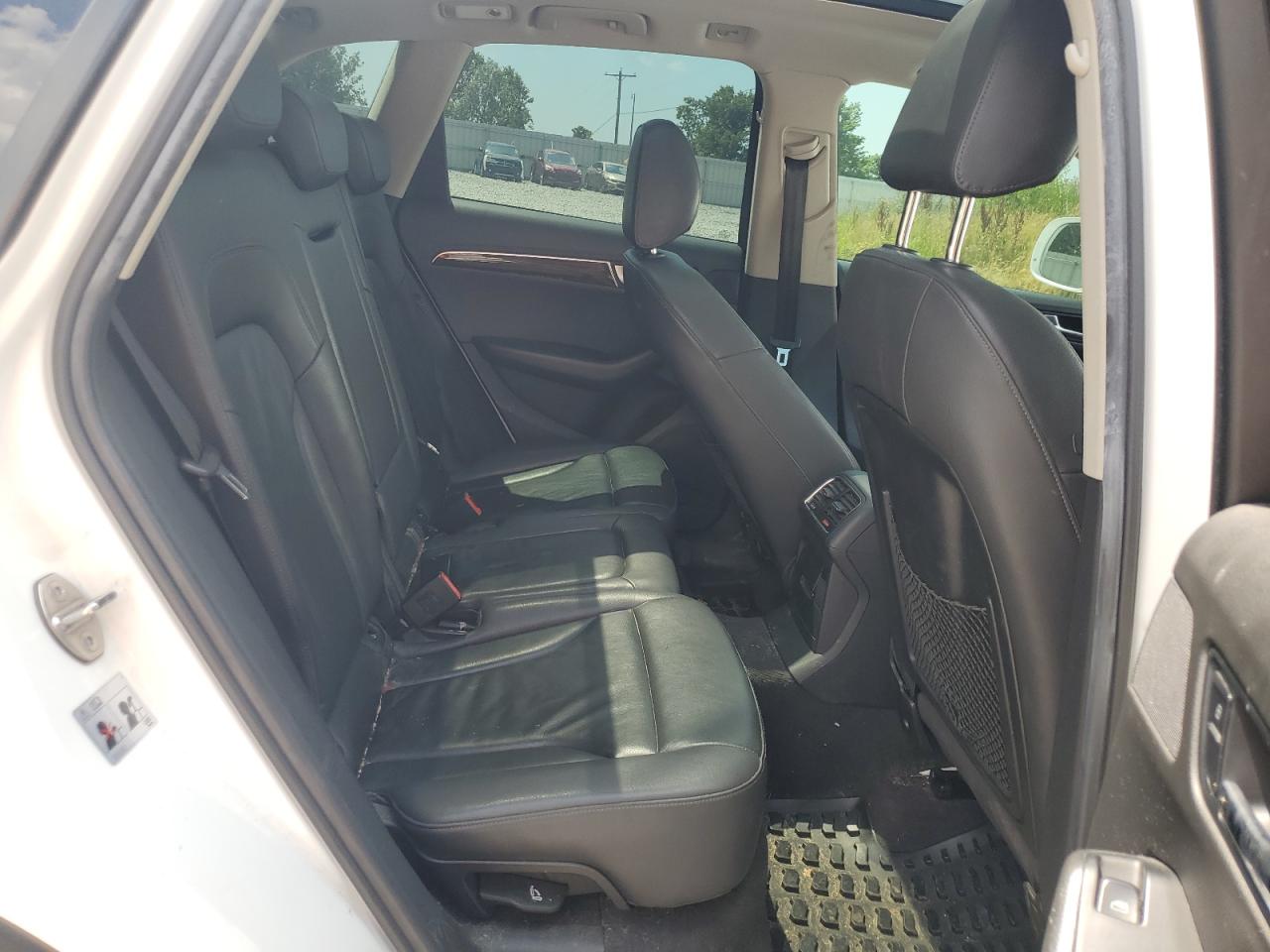 2010 Audi Q5 Premium Plus VIN: WA1LKAFP1AA047979 Lot: 63057815