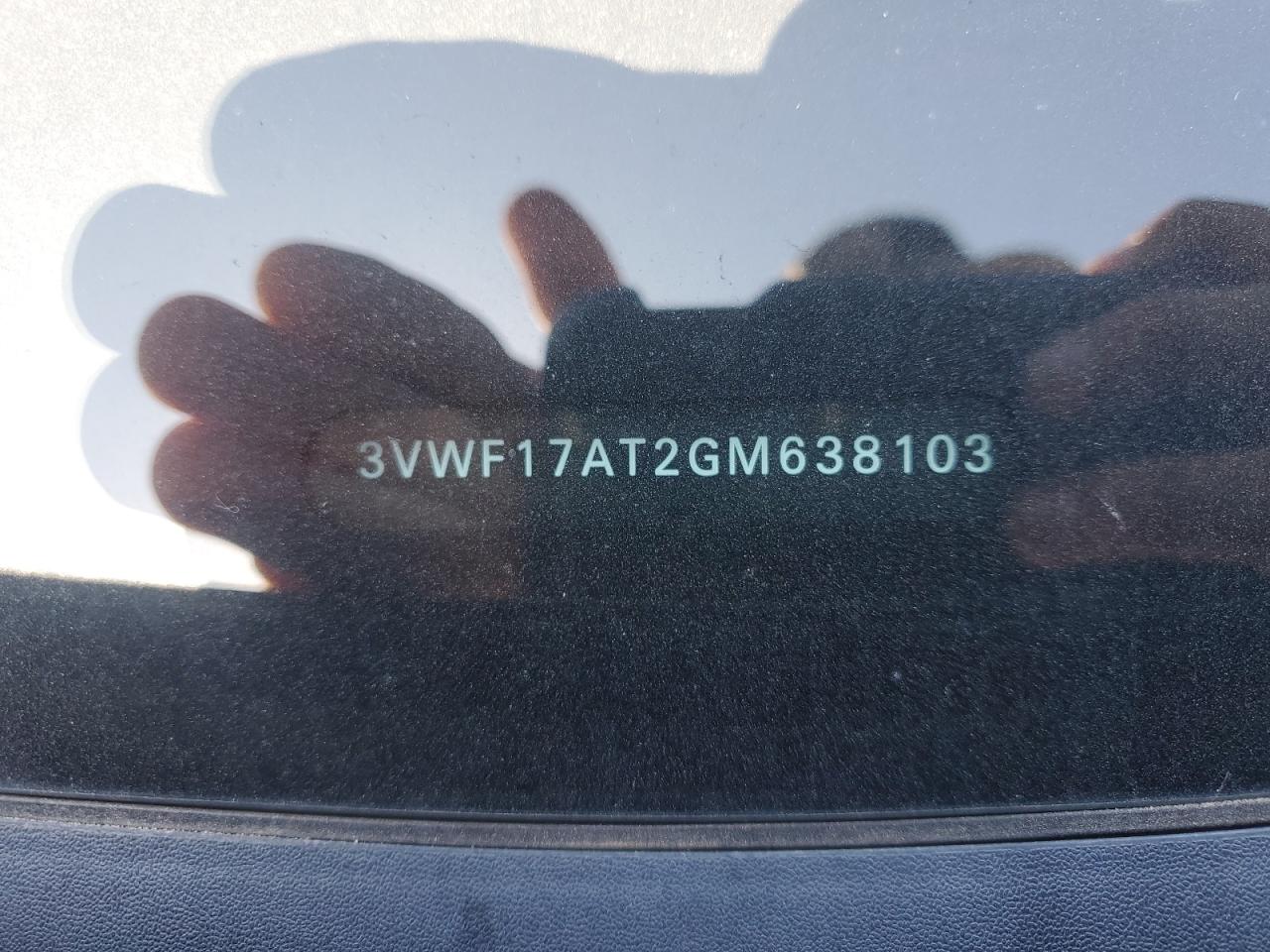 2016 Volkswagen Beetle 1.8T VIN: 3VWF17AT2GM638103 Lot: 65995545