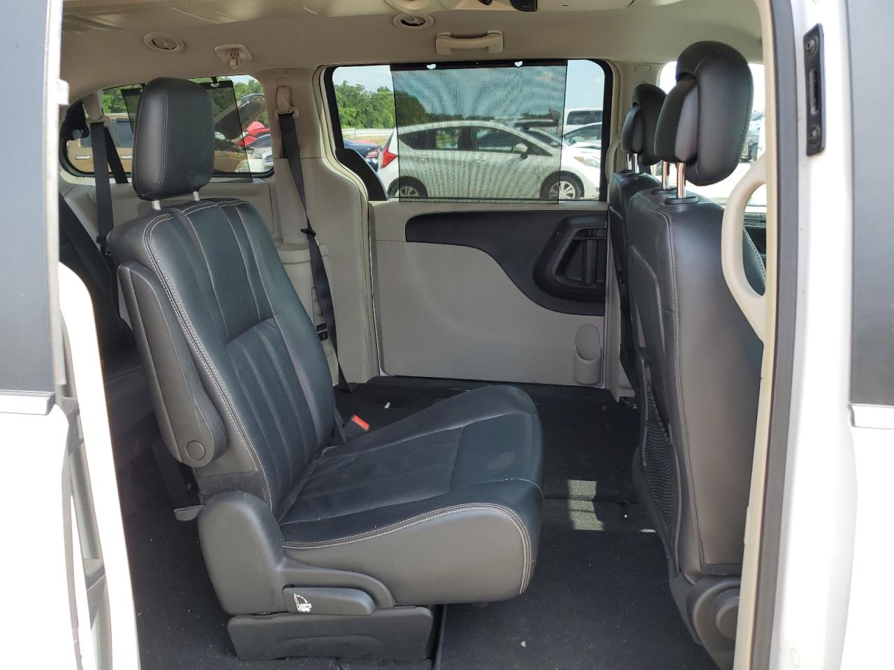 2014 Chrysler Town & Country Touring VIN: 2C4RC1BG7ER421676 Lot: 65631555