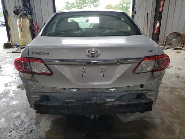 Sedans TOYOTA COROLLA 2013 Srebrny