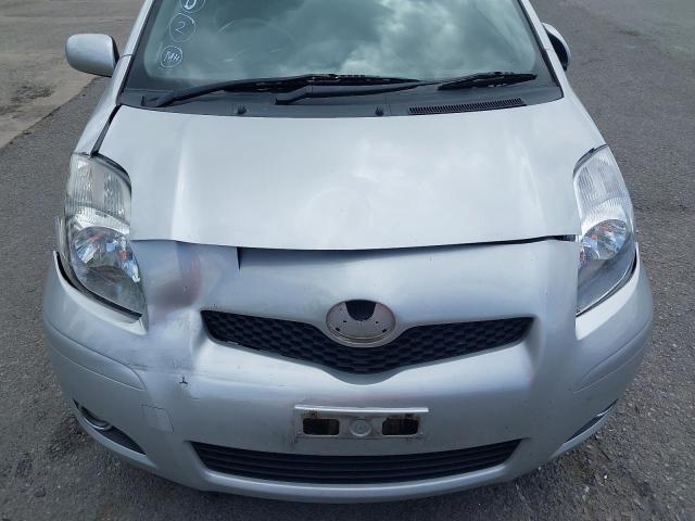 2010 TOYOTA YARIS SR V