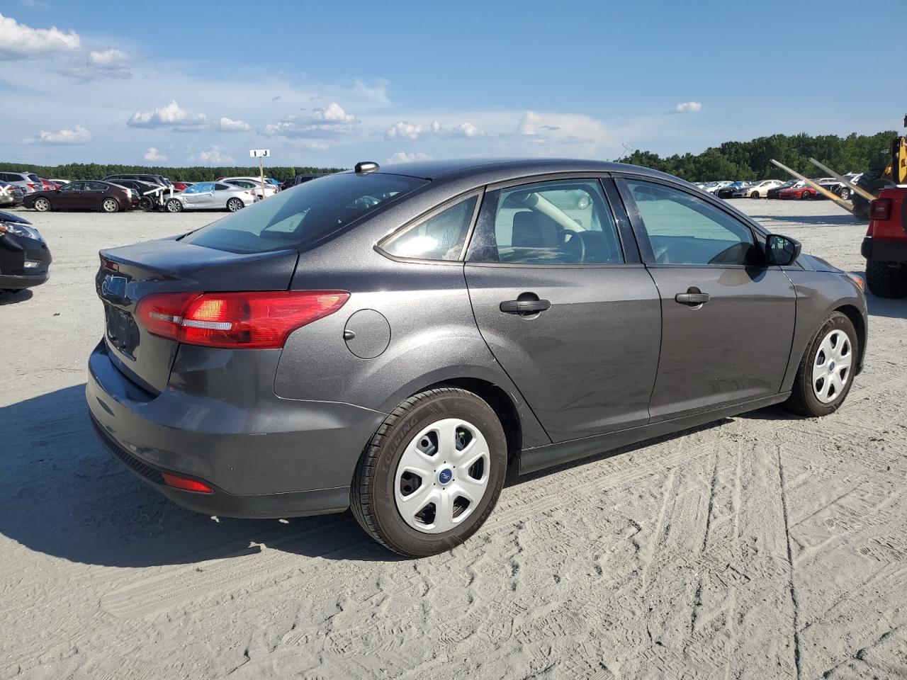 1FADP3E2XJL320103 FORD FOCUS 2018
