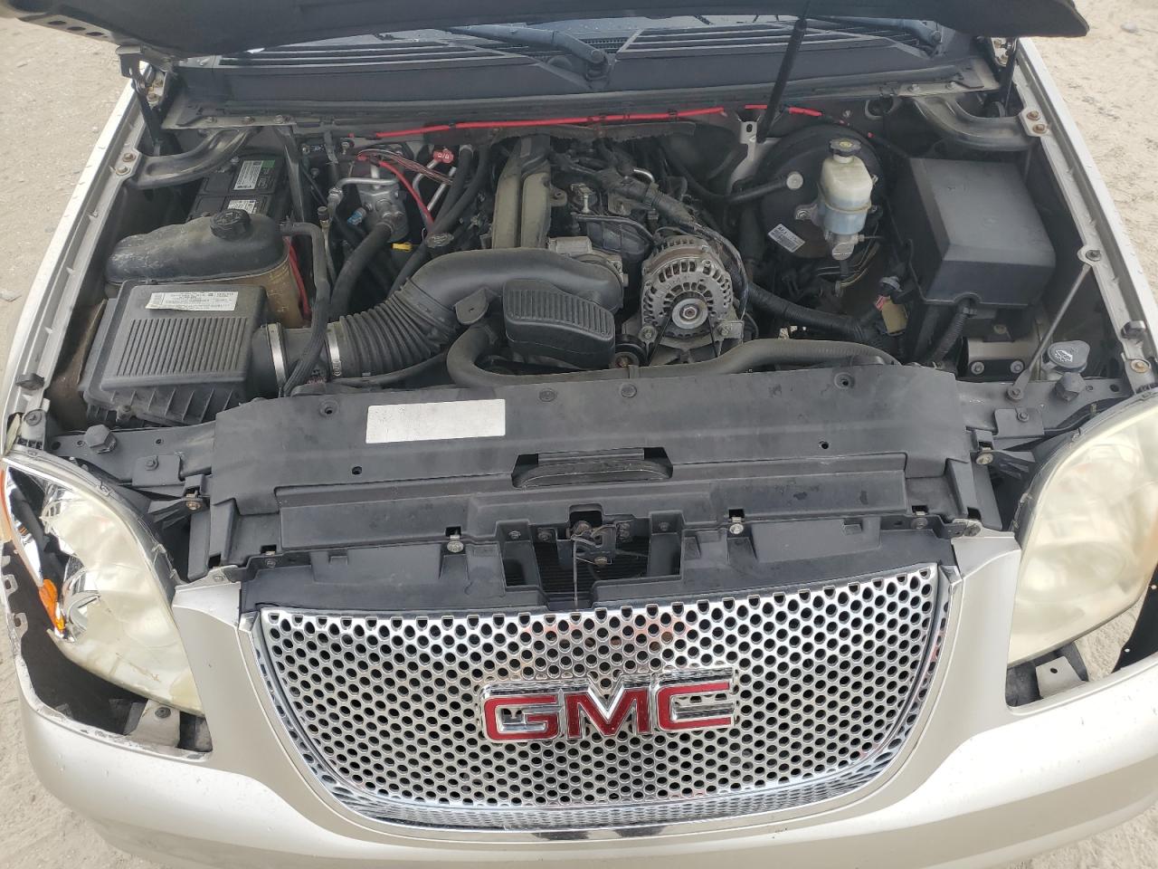 2008 GMC Yukon Xl K1500 VIN: 1GKFK16318J246741 Lot: 63254585