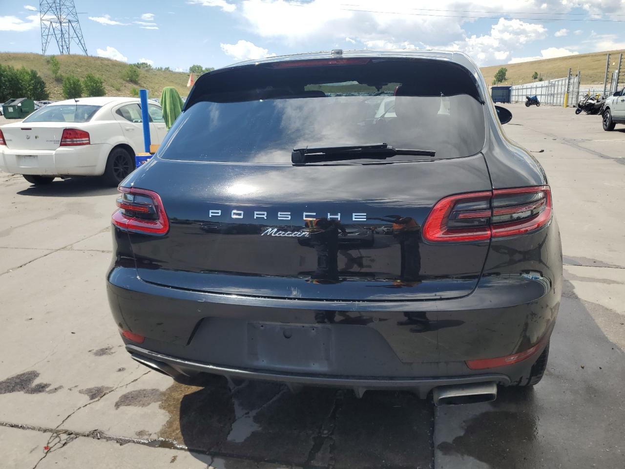 2018 Porsche Macan VIN: WP1AA2A50JLB02470 Lot: 63780555