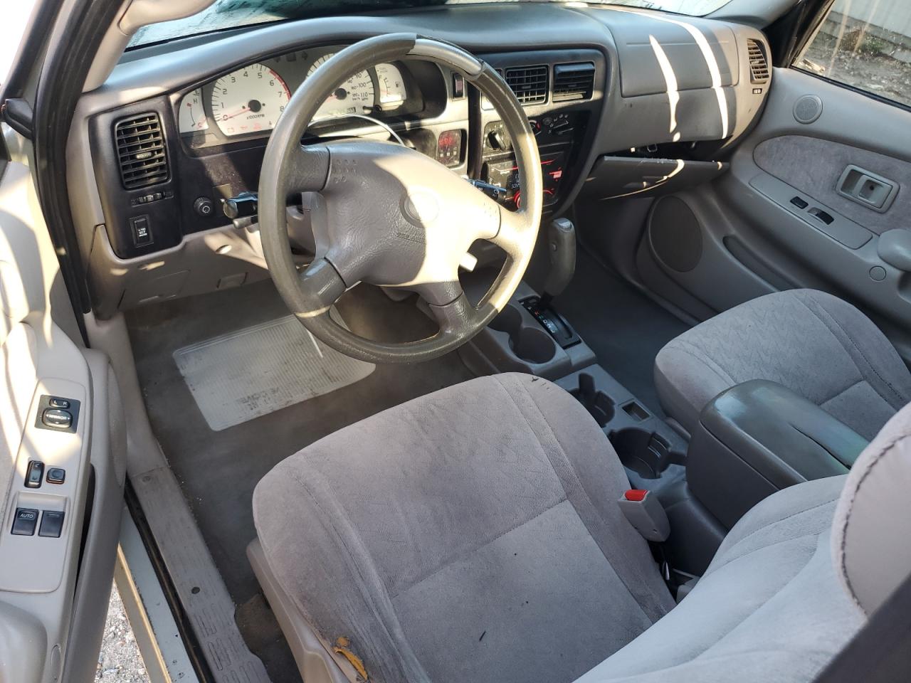 2002 Toyota Tacoma Xtracab Prerunner VIN: 5TESM92N82Z120836 Lot: 64230175
