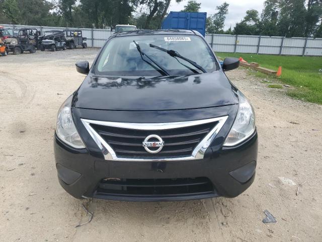  NISSAN VERSA 2018 Czarny