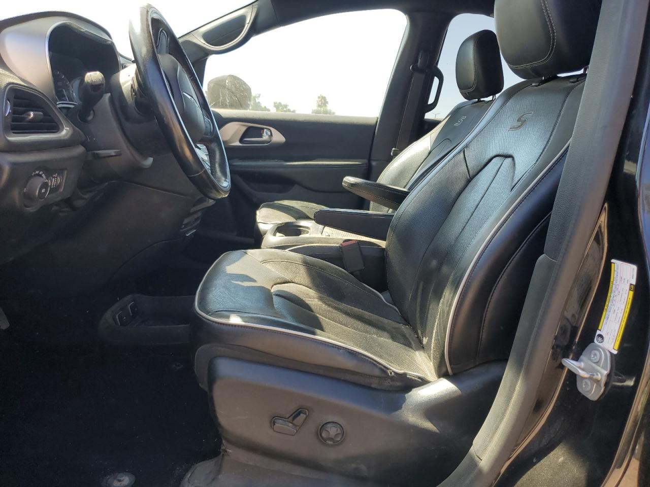 2c4rc1gg3kr527725 2C4RC1GG3KR527725 2019 Chrysler Pacifica Limited