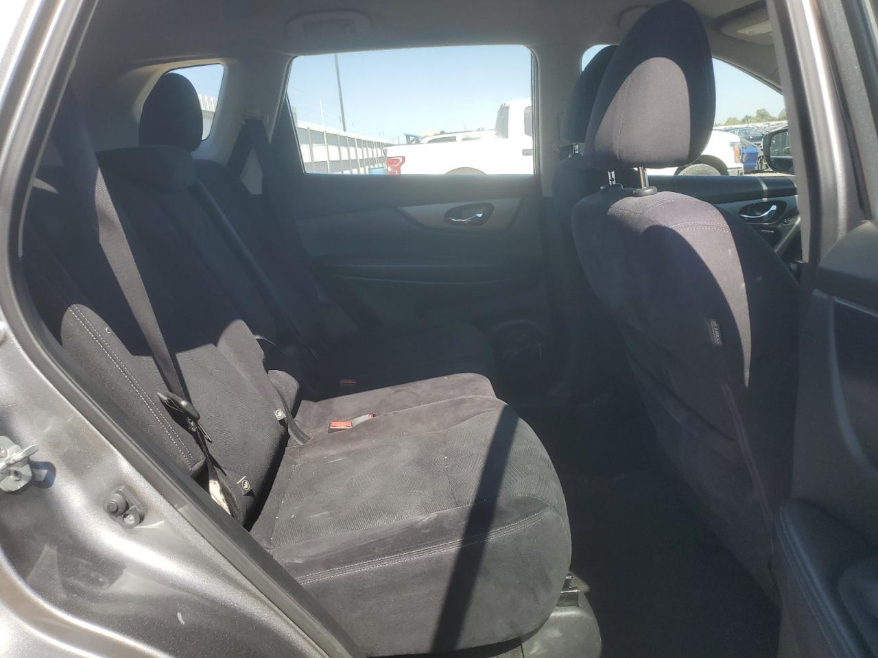 JN8AT2MT0GW005335 NISSAN ROGUE 2016