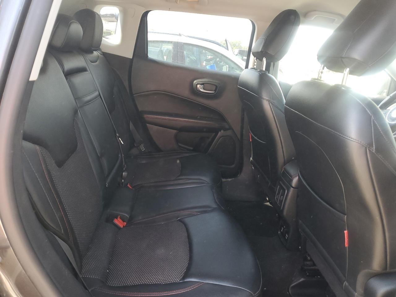 2018 Jeep Compass Trailhawk VIN: 3C4NJDDB2JT198932 Lot: 64509375