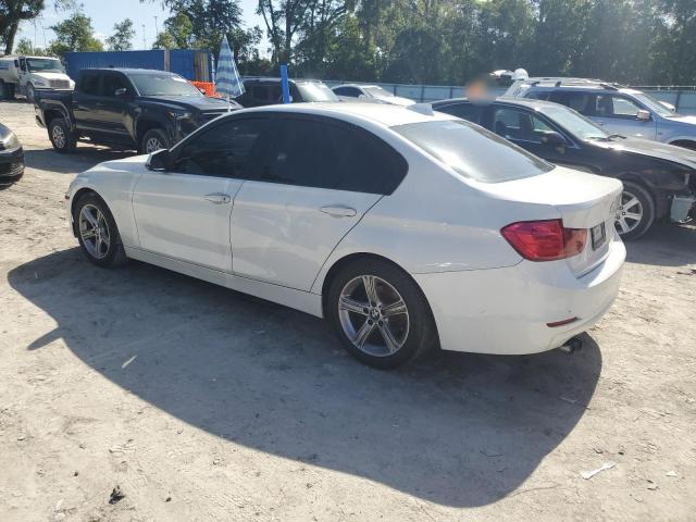 BMW 3 SERIES 2012 Белы