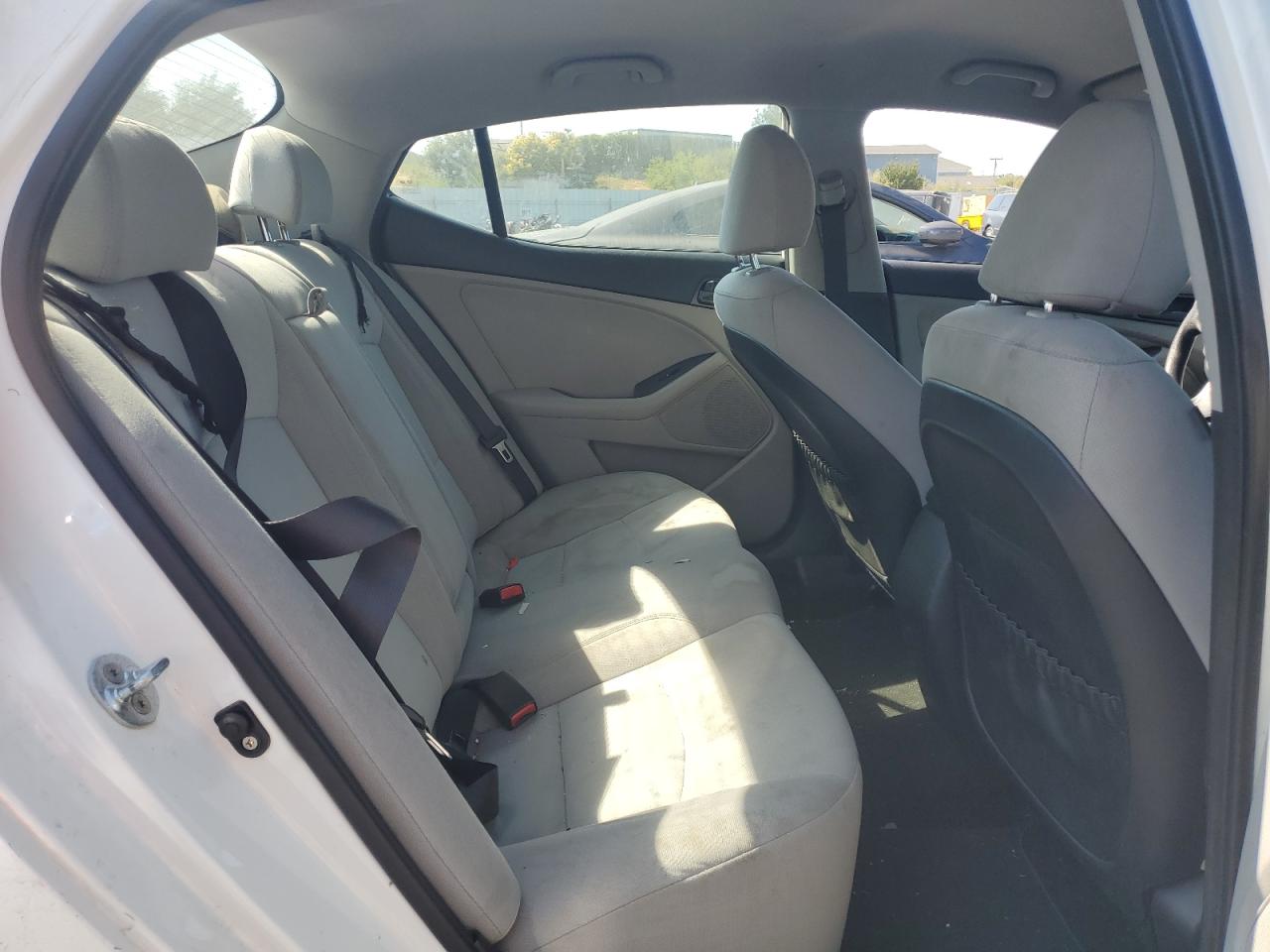 2015 Kia Optima Lx VIN: KNAGM4A79F5647091 Lot: 64925475