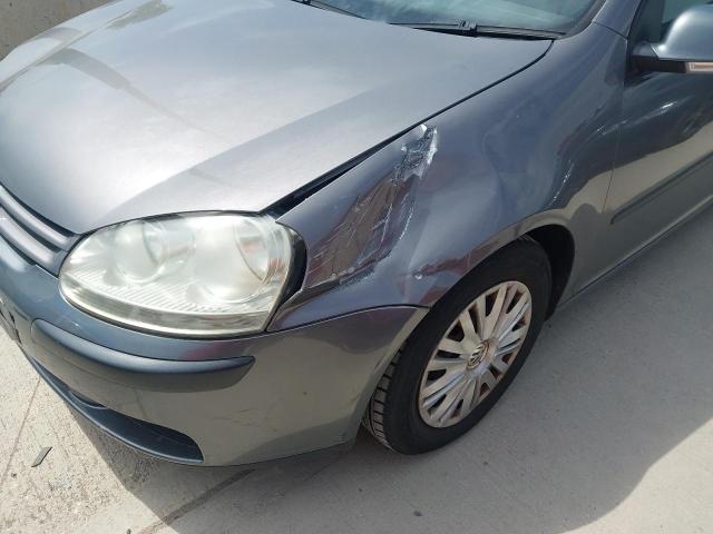 2005 VOLKSWAGEN GOLF TDI S
