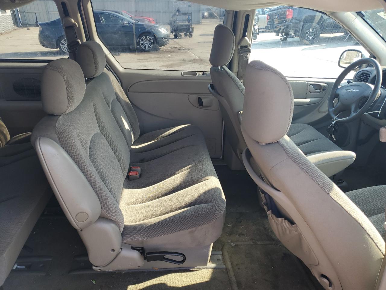 2006 Chrysler Town & Country VIN: 1A4GP45R96B594703 Lot: 65479495