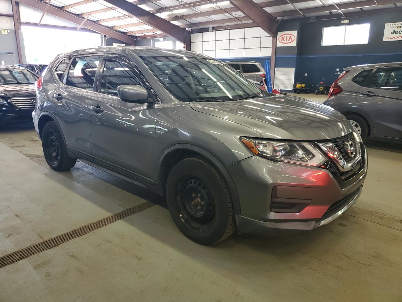 KNMAT2MT2HP561816 NISSAN ROGUE 2017