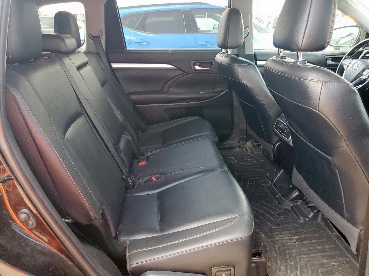 2019 Toyota Highlander Se VIN: 5TDJZRFH4KS591199 Lot: 65289925