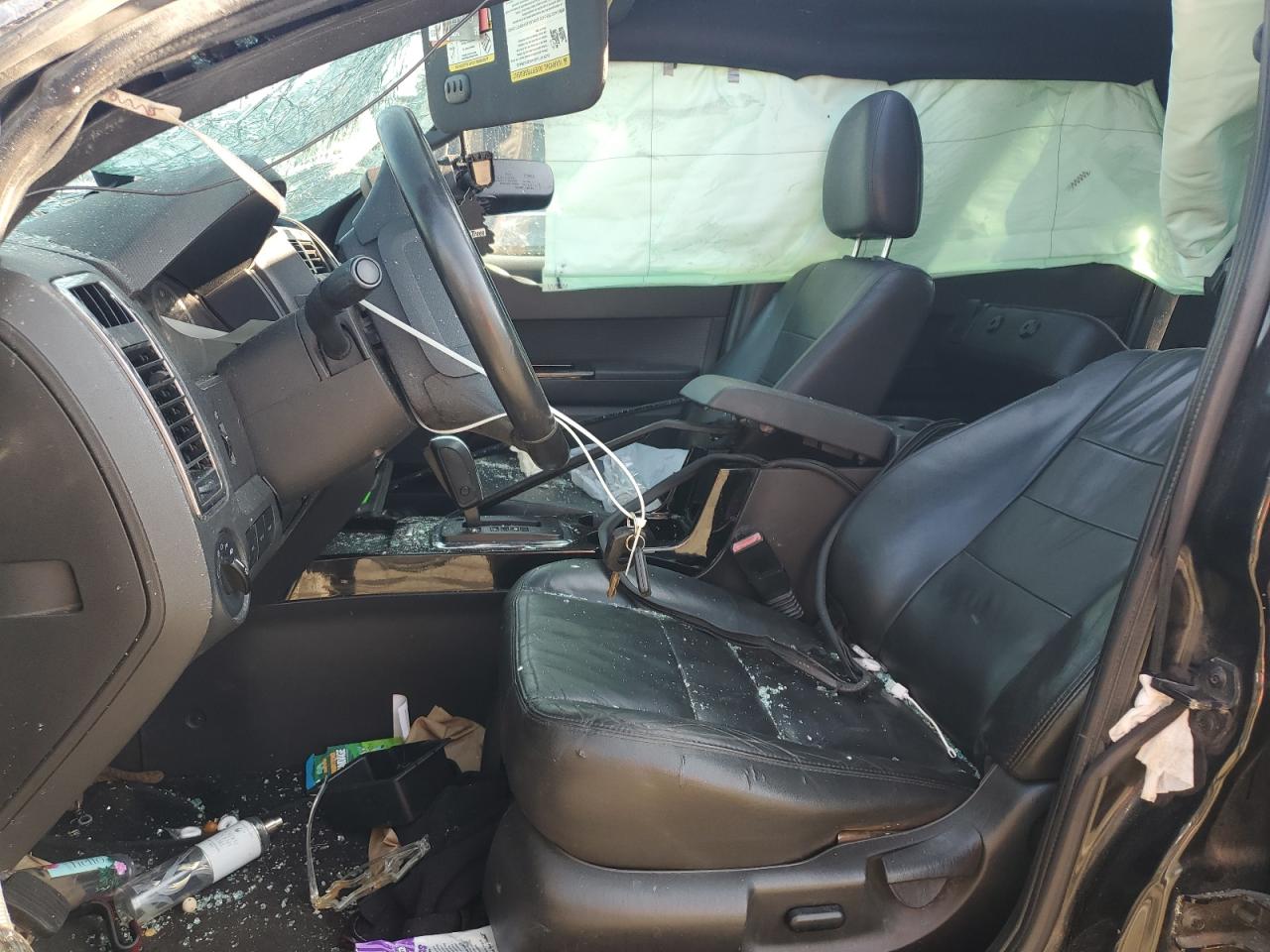 2011 Ford Escape Limited VIN: 1FMCU0EG3BKB22796 Lot: 66086345