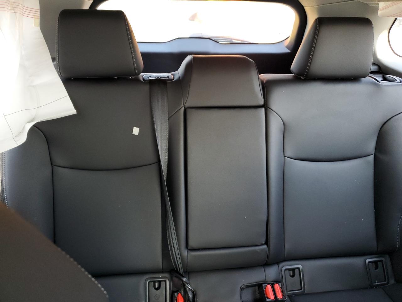 2022 Toyota Corolla Cross Xle VIN: 7MUDAABG9NV021017 Lot: 66562555