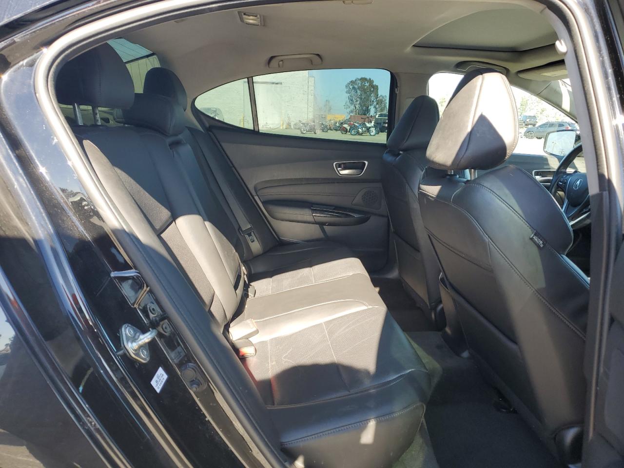 19uub1f52ja002107 19UUB1F52JA002107 2018 Acura Tlx Tech