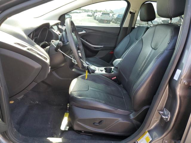 Hatchbacks FORD FOCUS 2012 Gray