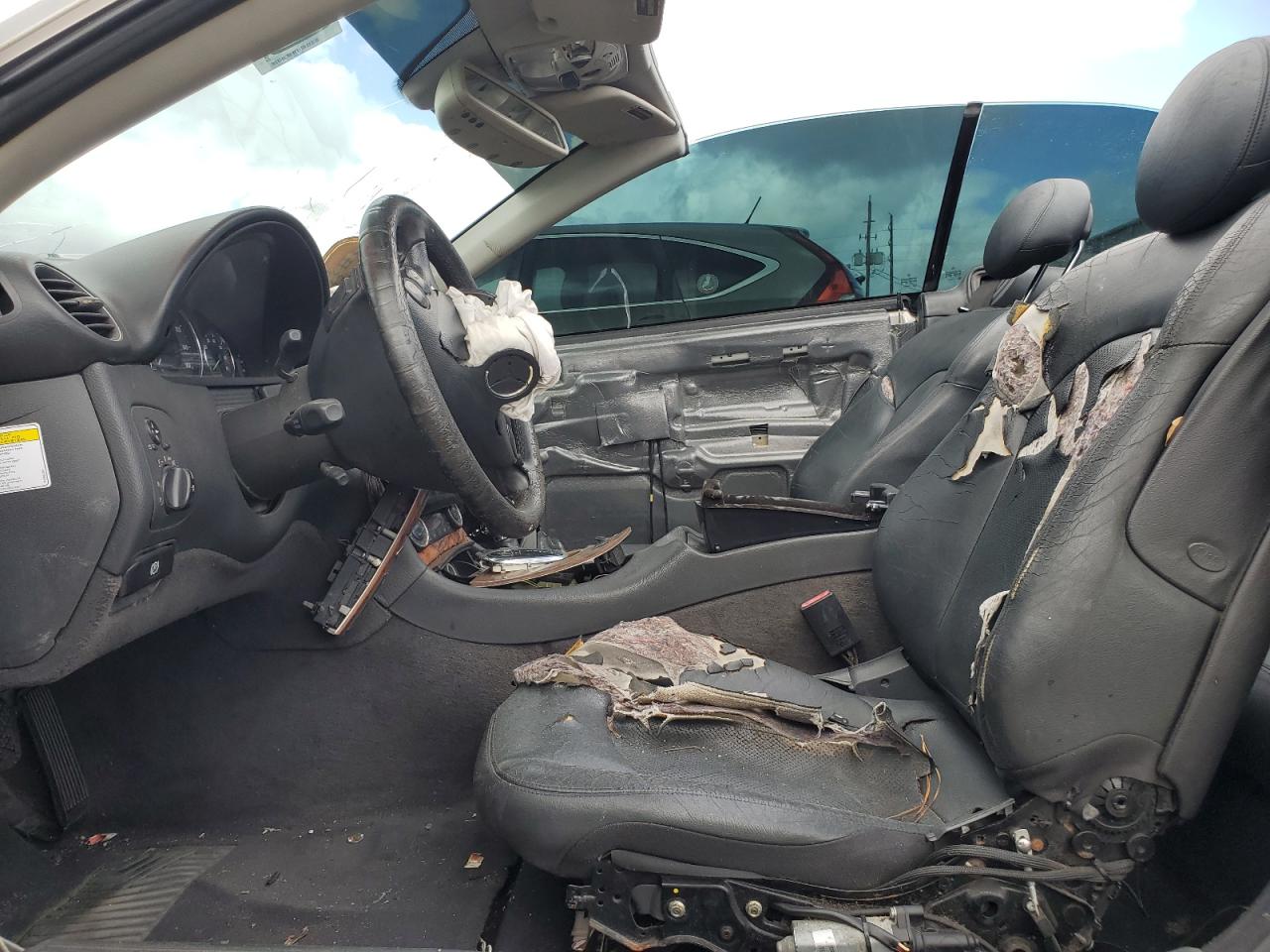 2005 Mercedes-Benz Clk 500 VIN: WDBTK75J35F141620 Lot: 64785455