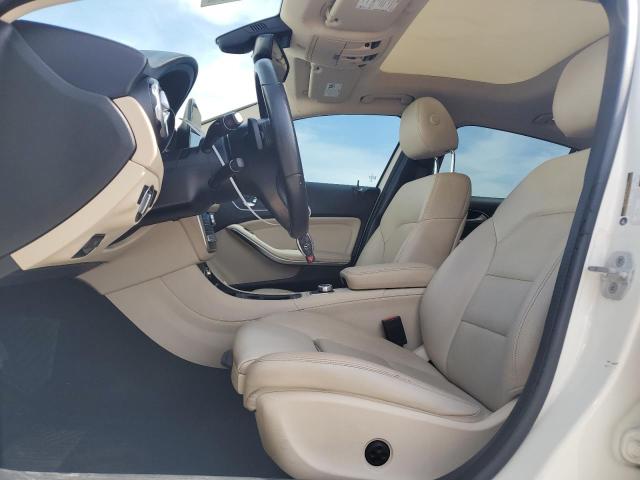  MERCEDES-BENZ GLA-CLASS 2018 Biały
